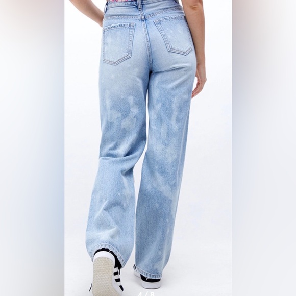 PacSun Eco Light Blue Distressed '90s Boyfriend Jeans NWT - Picture 4 of 8